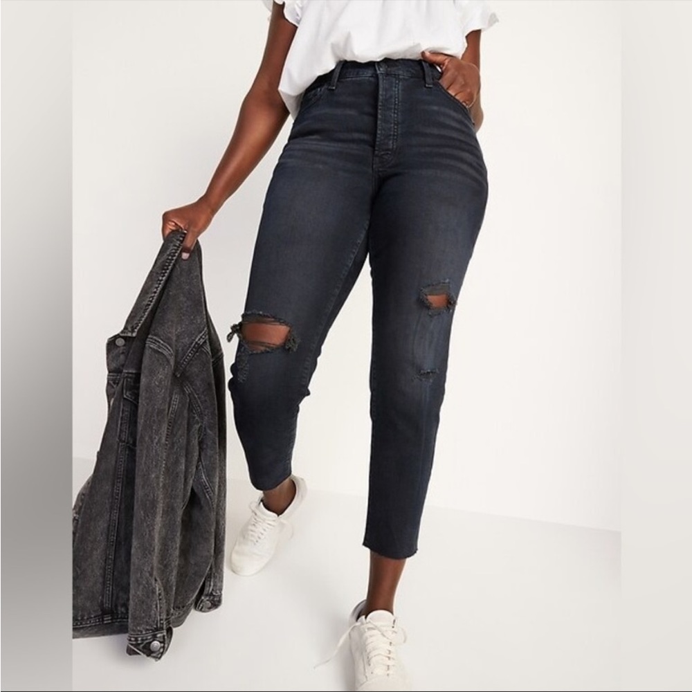 Old Navy Curvy OG Straight Distressed Jeans